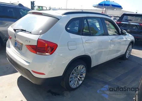 2015 BMW X1 Sdrive28I из США, поврежденный, VIN WBAVM1C59FV316755